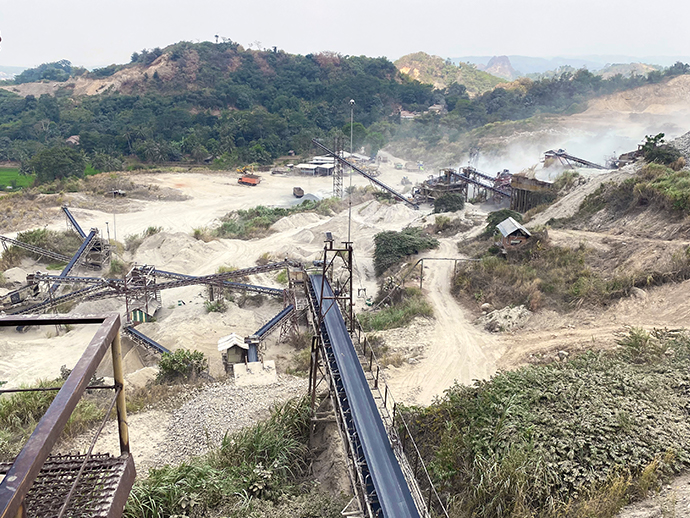 鑛石生産線